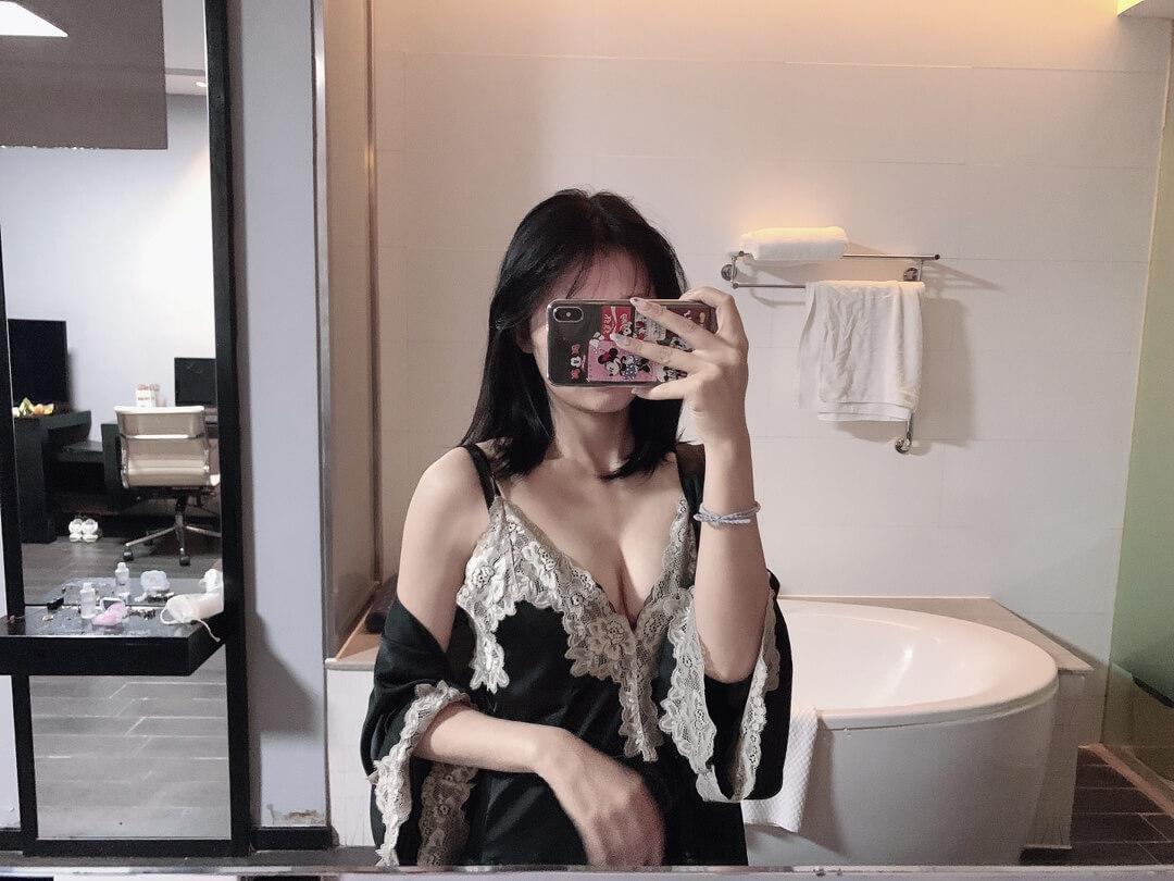 黑色性感浪漫情趣吊带睡裙