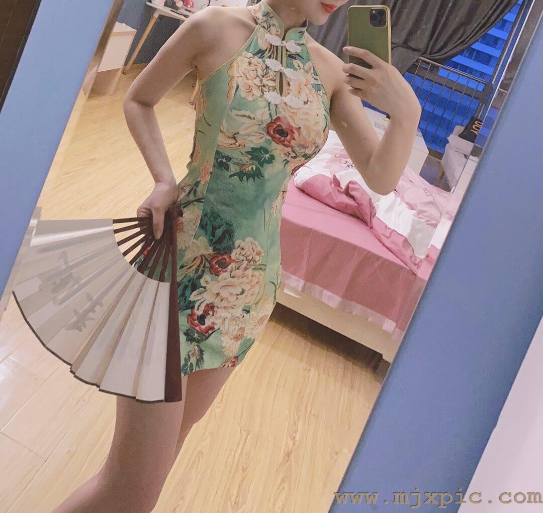 性感复古改良旗袍印花无袖开衩紧身修身连衣裙买家秀