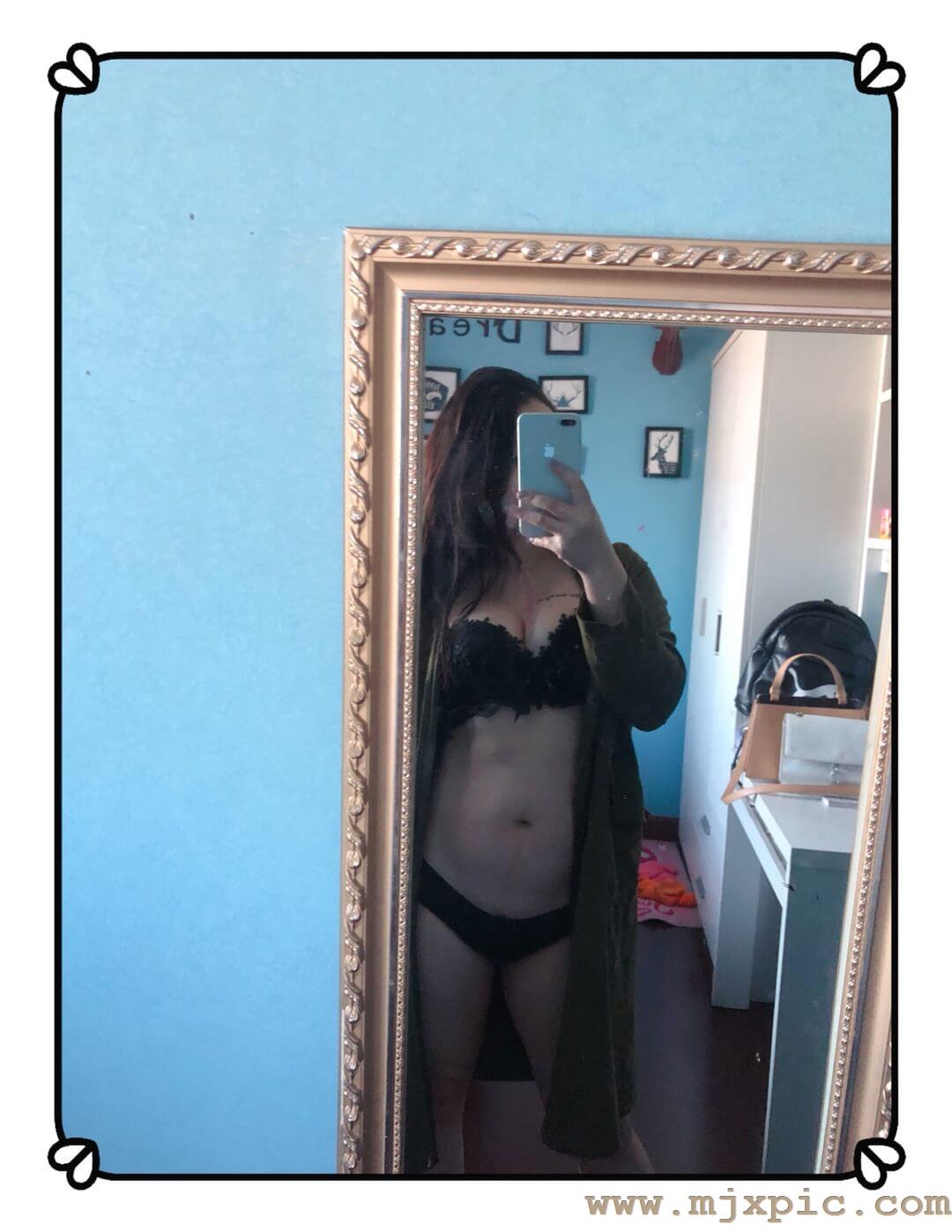 性感蕾丝小胸聚拢上托收副乳无钢圈文胸内衣套装买家秀