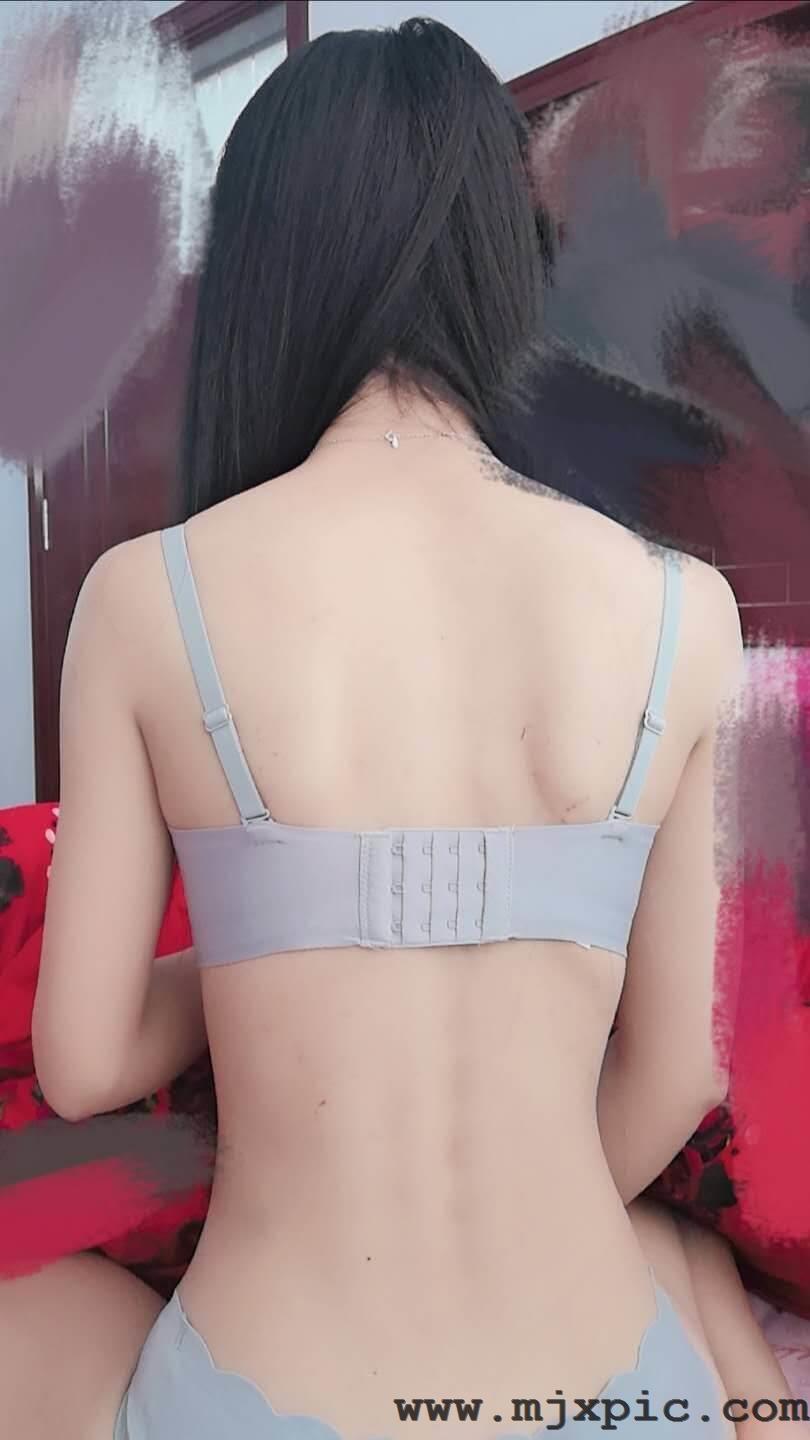 无肩带聚拢上托防滑调整型日系学生薄款文胸套装买家秀